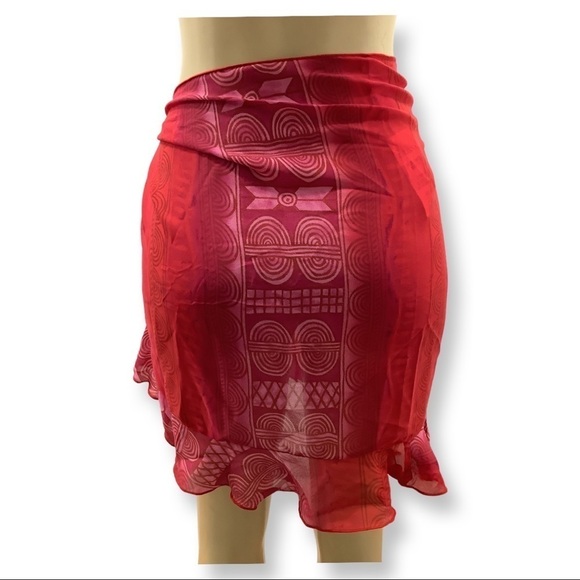 Zuliana Size S/M Red Printed Sarong. Made in USA New With Tags - Picture 3 of 4